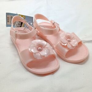 Girls Cat and Jack summer sandals.  Size 10. New with tags. S133